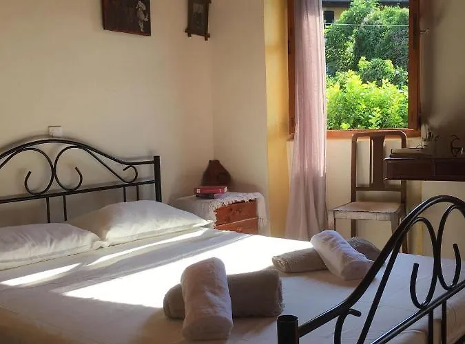 Lantställe Country Traditional House In Corfu Village, Greece Sinarádes